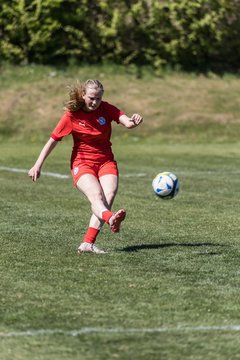 Bild 330 - F TSV Zarpen - Holstein Kiel II : Ergebnis: 2:6
